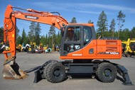   DOOSAN DX140W