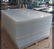  Plexiglas